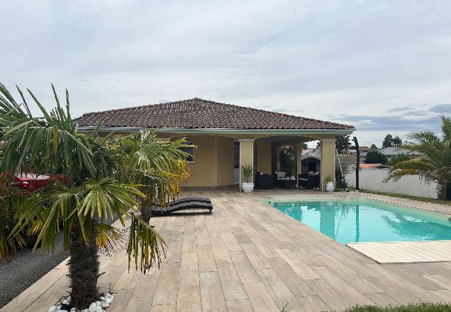 in Ondres - SEVILLA- Maison avec piscine au calme proche plage