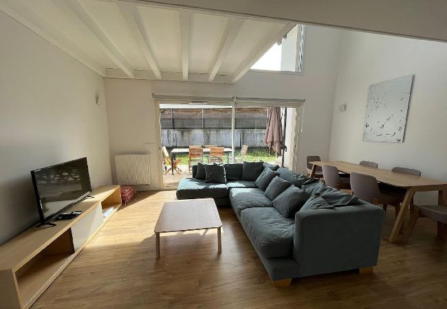  in Anglet - NOVA - Maison avec jardinet et parking