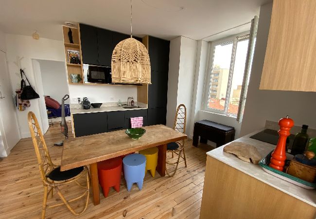 Apartment in Biarritz - ODYSEE DE PI - T3 vue Océan a 180°- Coeur de Btz Apartment in Biarritz - ODYSEE DE PI - T3 vue Océan a 180°- Coeur de Btz