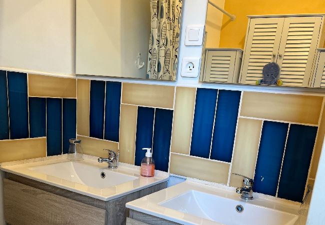 House in Biarritz - MARINE - vue mer et jardin- Côte des basques House in Biarritz - MARINE - vue mer et jardin- Côte des basques