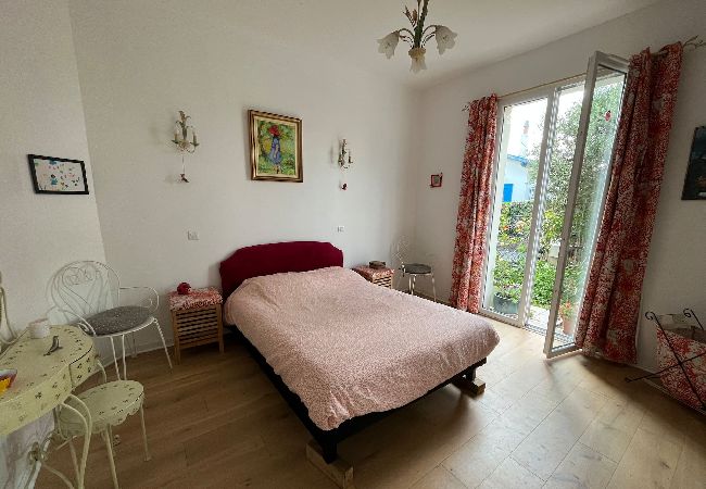 House in Biarritz - MARINE - vue mer et jardin- Côte des basques House in Biarritz - MARINE - vue mer et jardin- Côte des basques