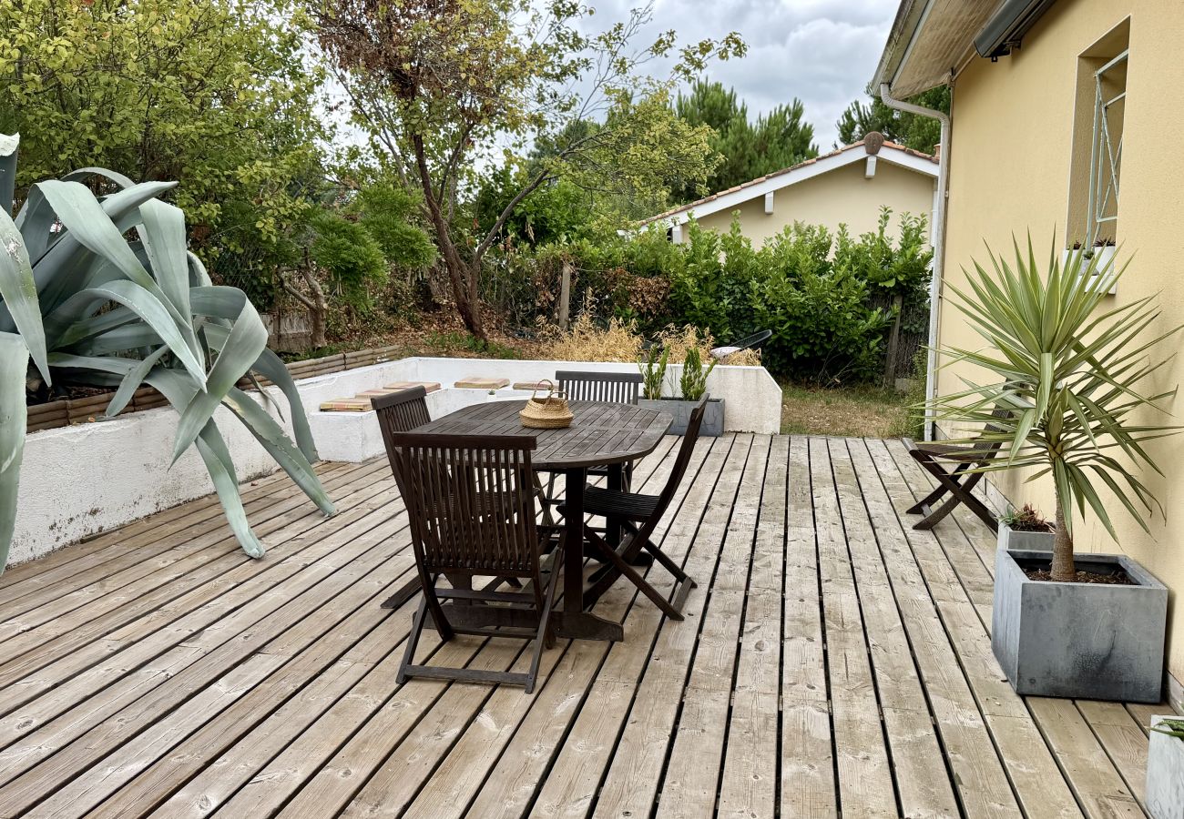 Maison à Ondres - SEVILLA- Maison avec piscine au calme proche plage